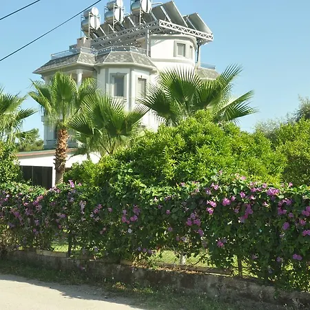 Hotel Garden *
