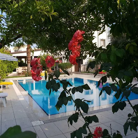 Garden Hotel